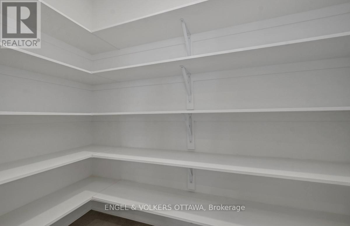 95 San Felice Circle, Ottawa, Ontario  K2S 2R9 - Photo 20 - X12448202