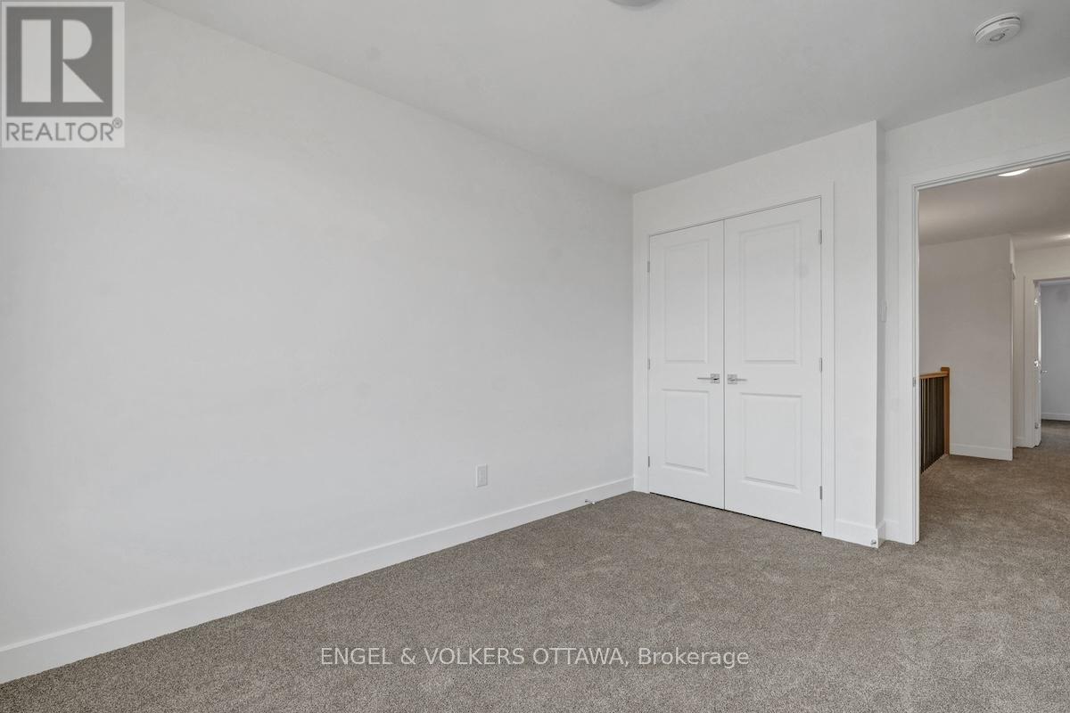 95 San Felice Circle, Ottawa, Ontario  K2S 2R9 - Photo 30 - X12448202