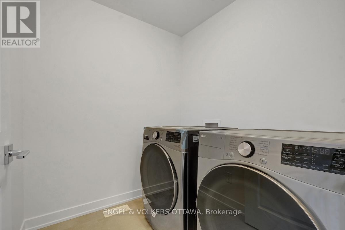 95 San Felice Circle, Ottawa, Ontario  K2S 2R9 - Photo 36 - X12448202