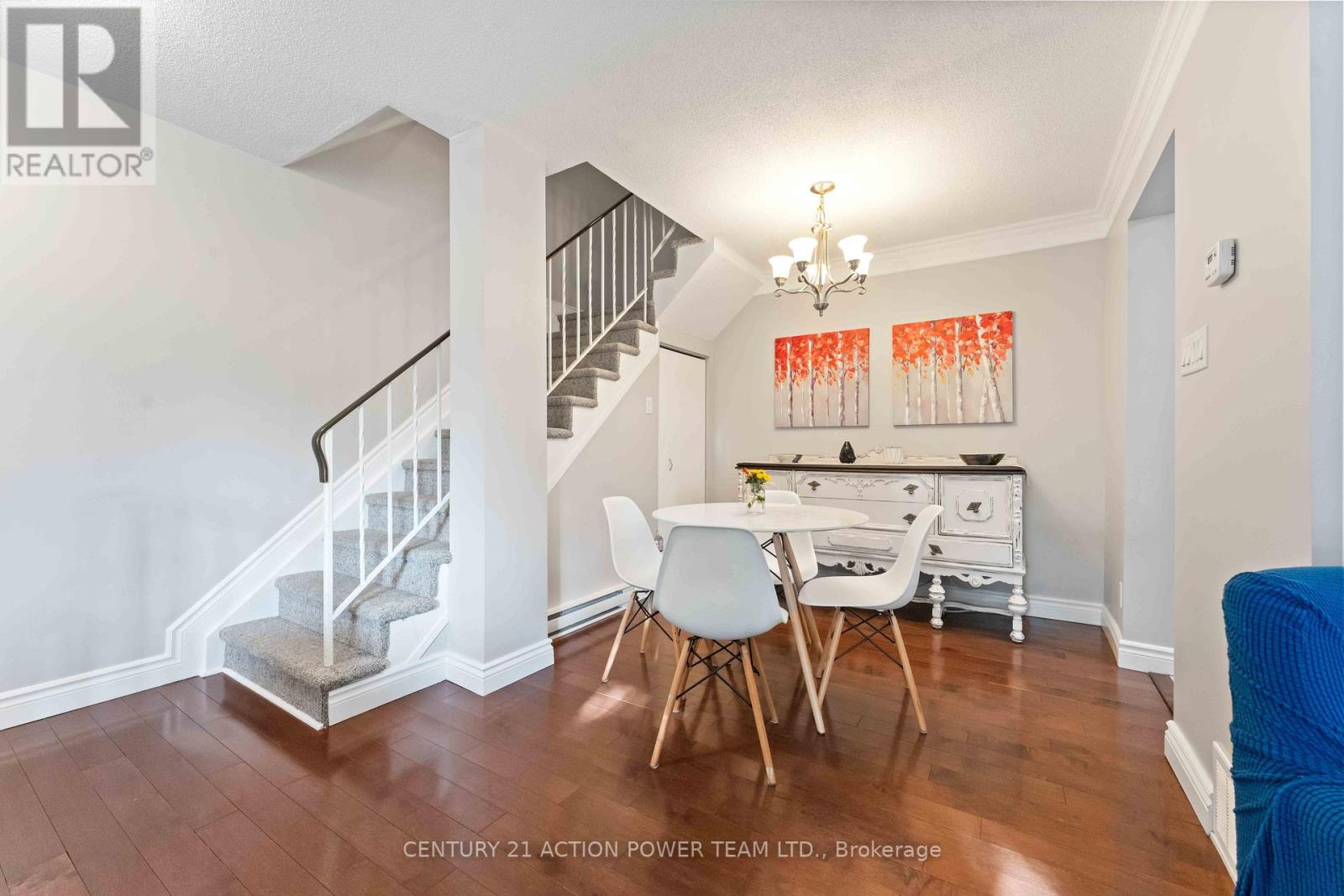 1361 Marigold Crescent, Ottawa, Ontario  K1B 5E7 - Photo 10 - X12448254