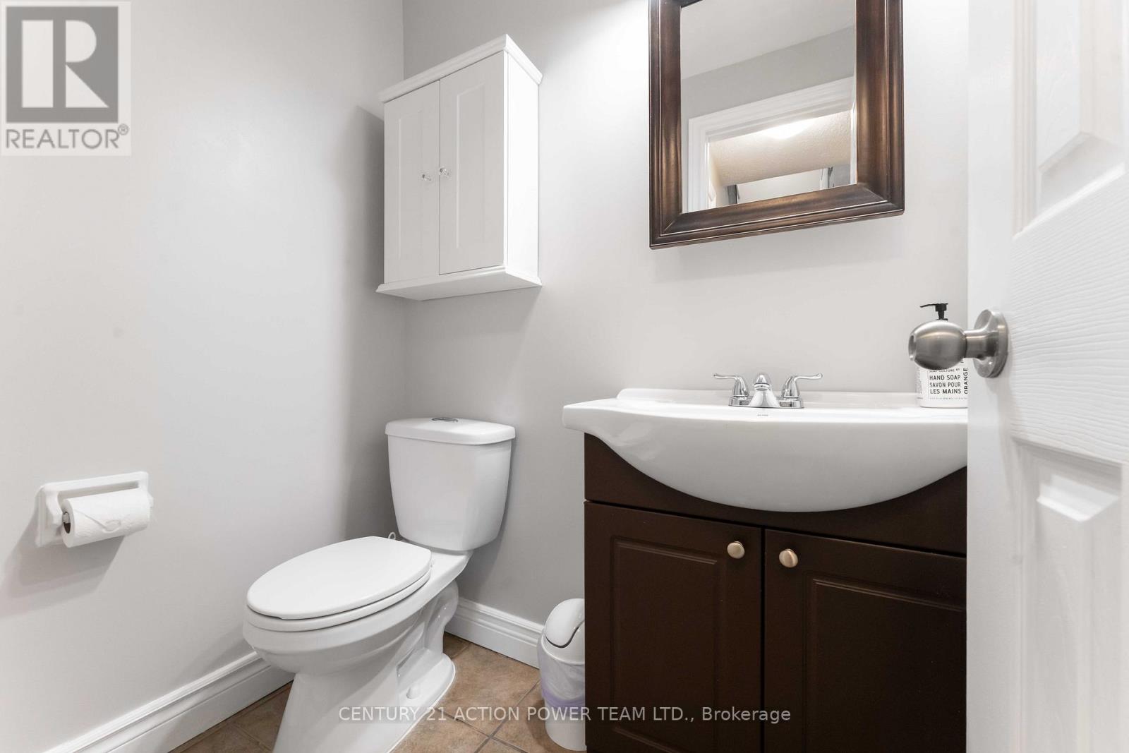 1361 Marigold Crescent, Ottawa, Ontario  K1B 5E7 - Photo 37 - X12448254