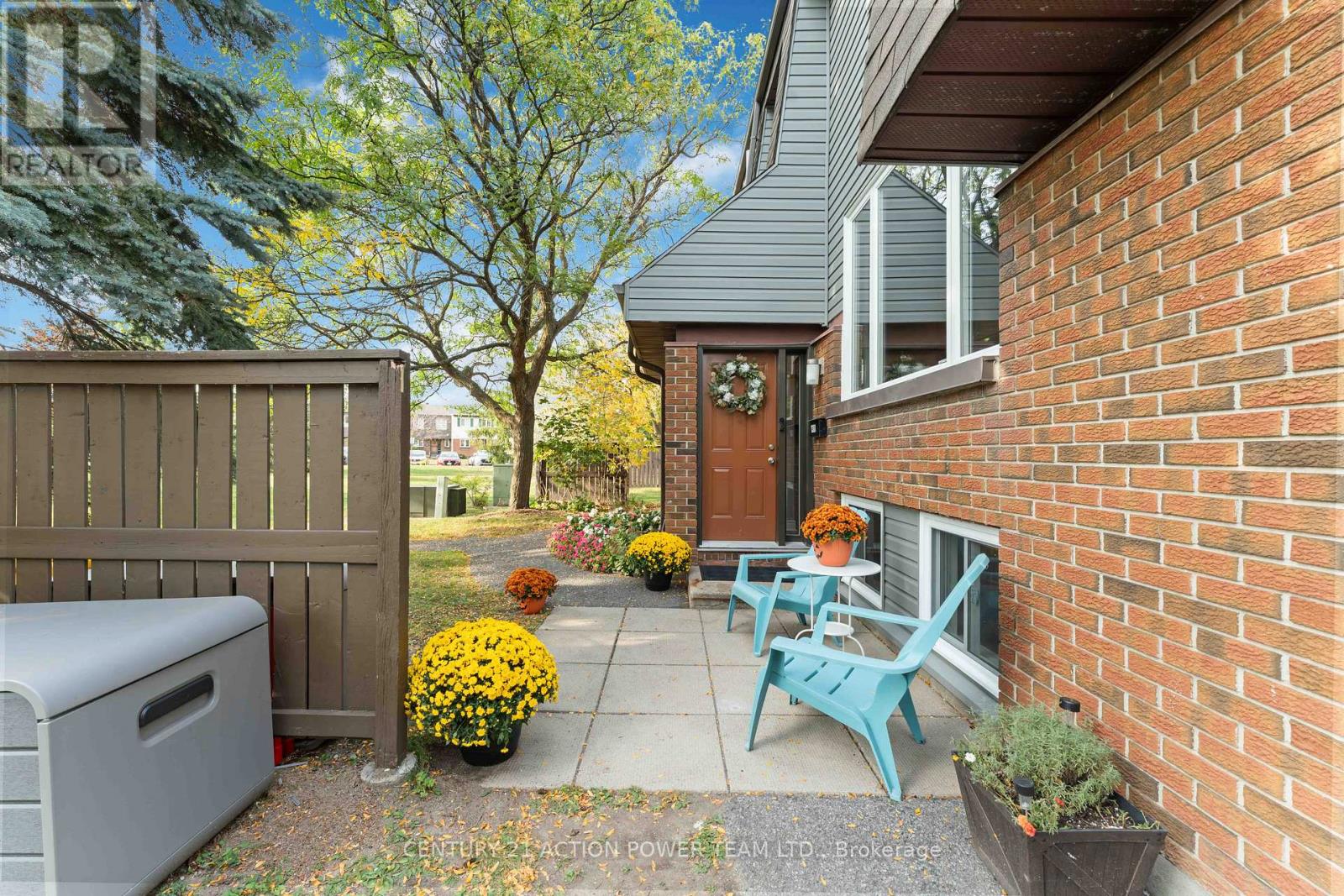 1361 Marigold Crescent, Ottawa, Ontario  K1B 5E7 - Photo 46 - X12448254