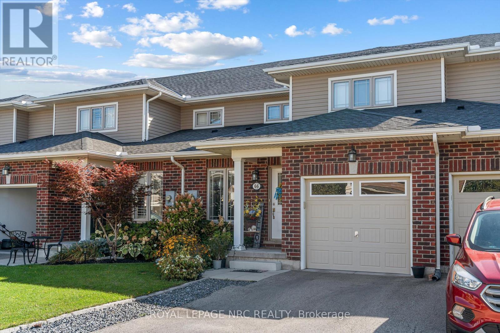 66 OLIVER LANE, St. Catharines, Ontario
