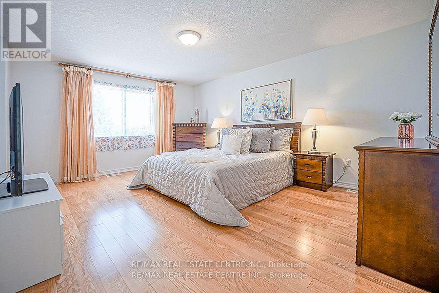 39 Mcarthur Drive, Guelph (Pineridge/westminster Woods), Ontario  N1L 1S2 - Photo 11 - X12448177