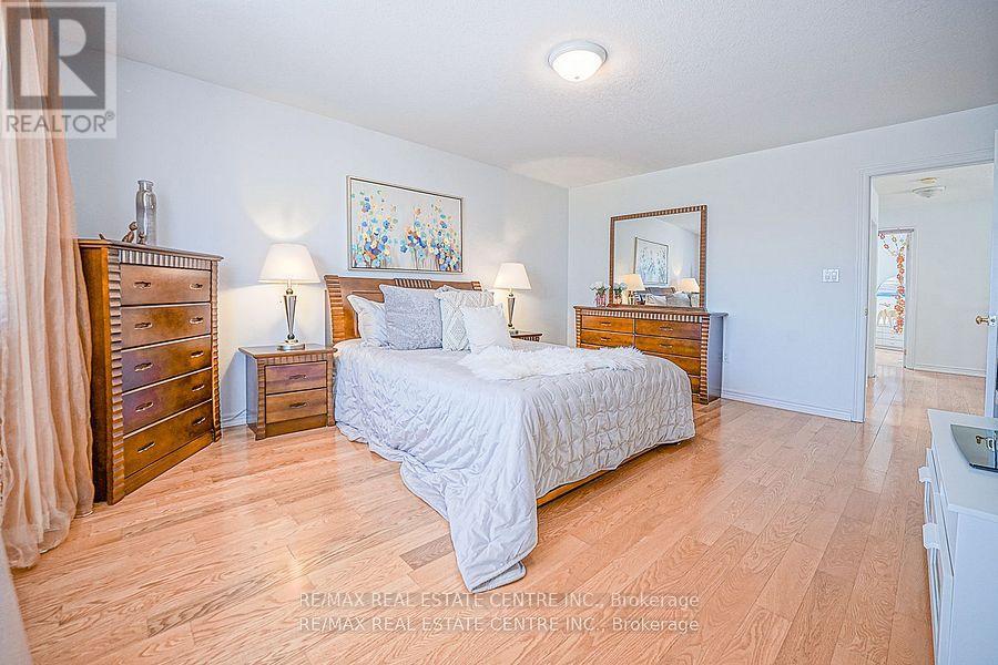 39 Mcarthur Drive, Guelph (Pineridge/westminster Woods), Ontario  N1L 1S2 - Photo 12 - X12448177