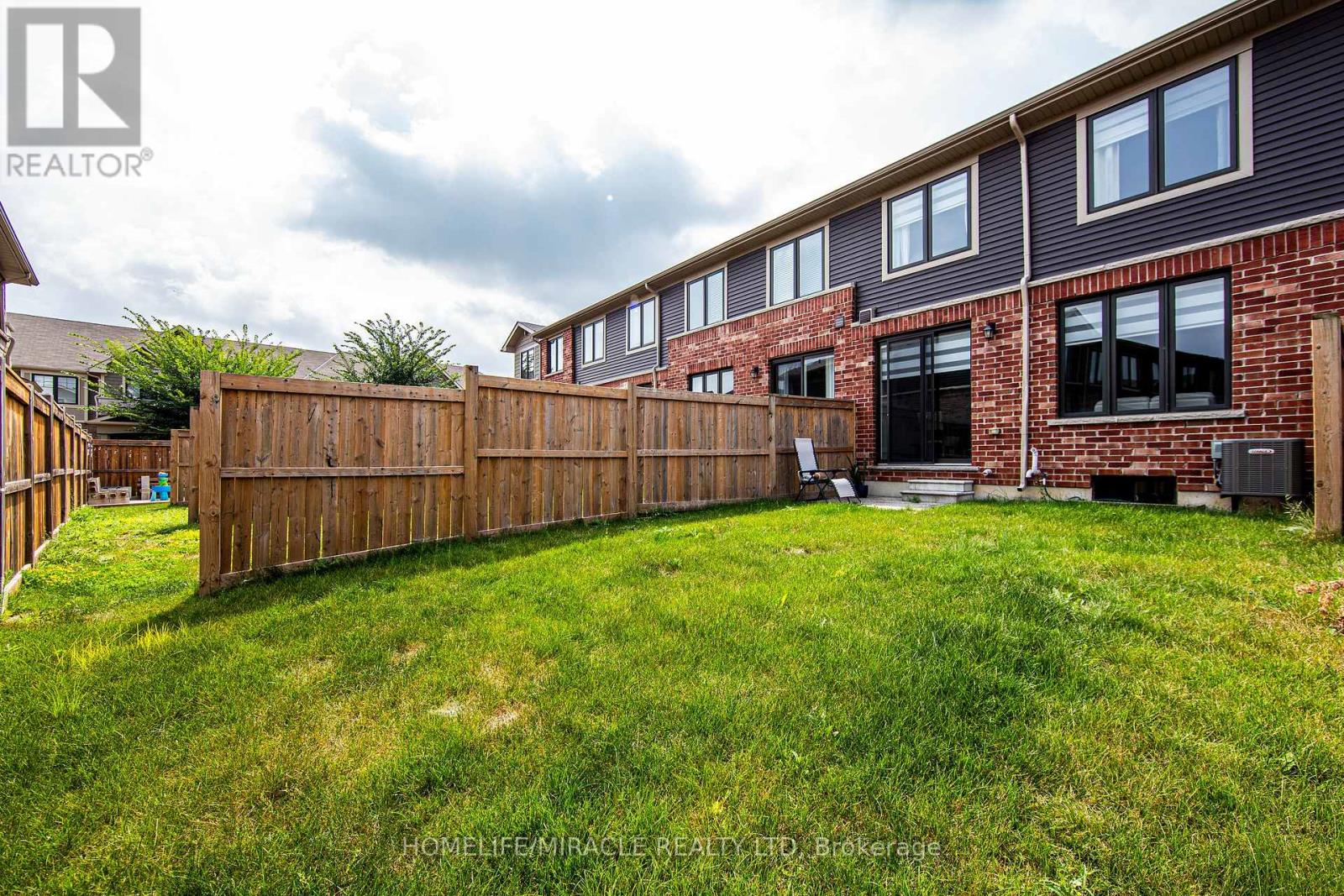 184 - 1890 Rymal Road E, Hamilton, Ontario  L0R 1P0 - Photo 4 - X12448188