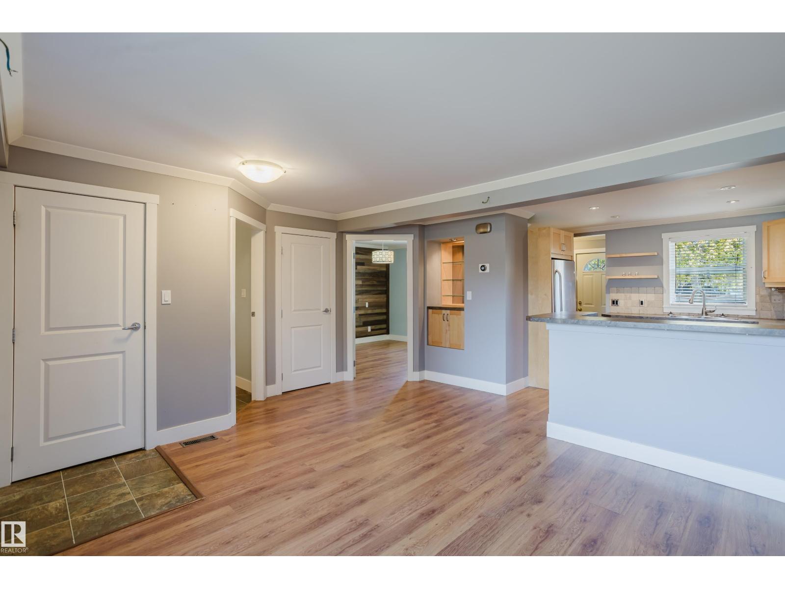 9727 161 St Nw, Edmonton, Alberta  T5P 3H3 - Photo 10 - E4459585