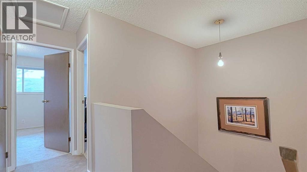 135 Woodsman Lane Sw, Calgary, Alberta  T2W 4Z5 - Photo 16 - A2262352