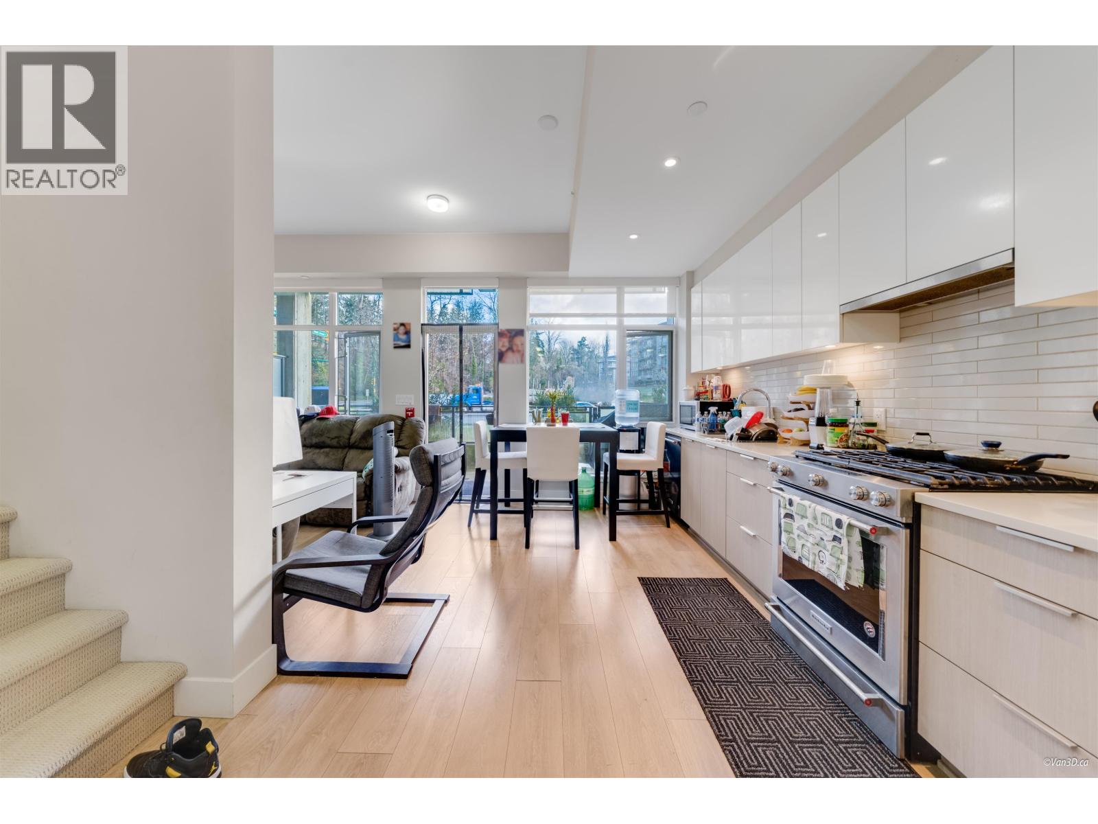 102 3588 Sawmill Crescent, Vancouver, British Columbia  V5S 0H5 - Photo 3 - R3055542