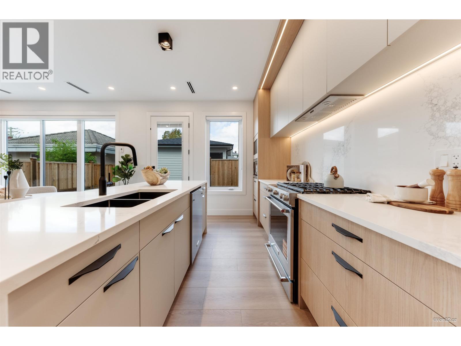 2 3121 E 46th Avenue, Vancouver, British Columbia  V5S 1B1 - Photo 4 - R3055839
