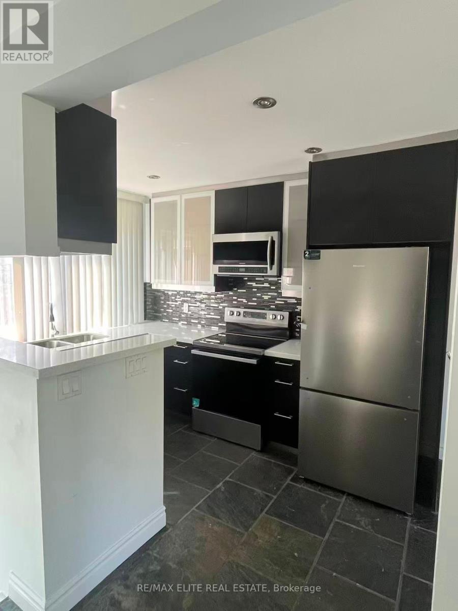 Main Unit ( Bst & Upper) - 16 Cartier Crescent, Richmond Hill, Ontario  L4C 2N1 - Photo 8 - N12444862
