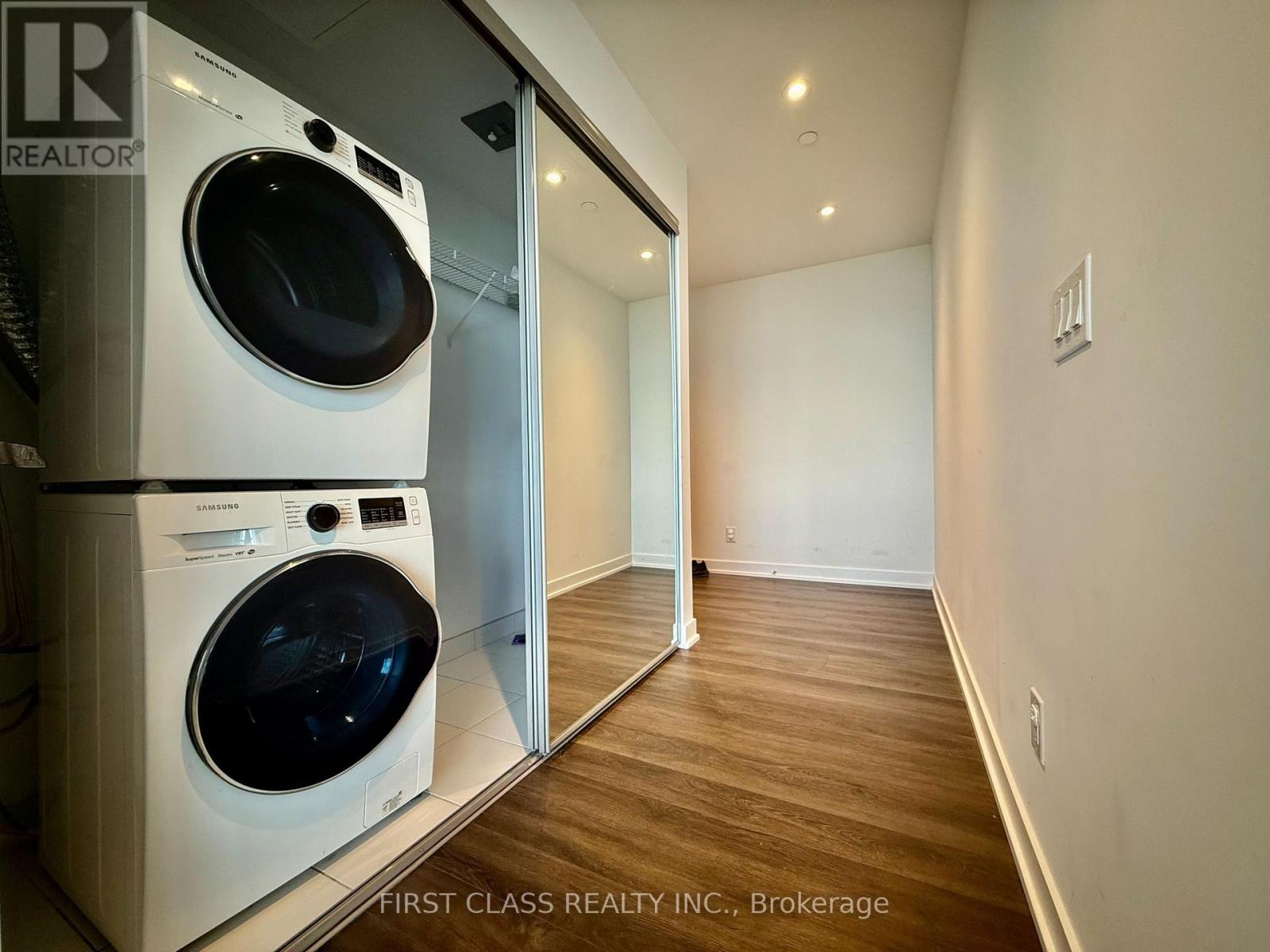 3812 - 1926 Lake Shore Boulevard W, Toronto, Ontario  M6S 0B1 - Photo 4 - W12446005