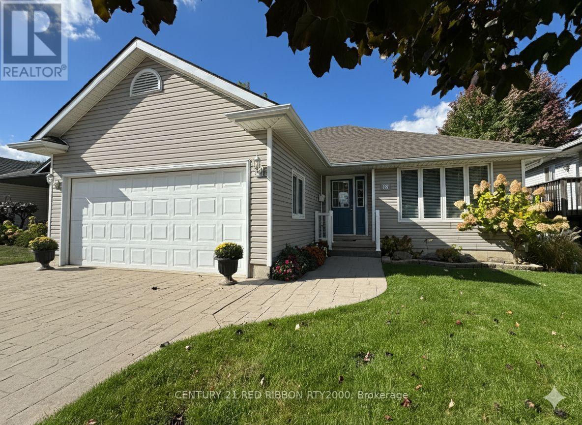 38 BELLA STREET, Strathroy-Caradoc, Ontario