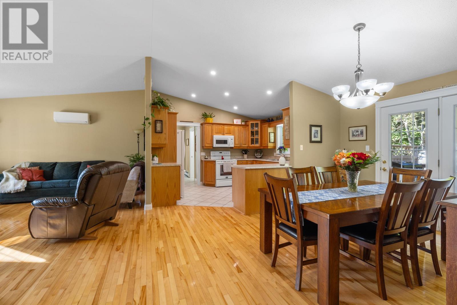 242 Colin Avenue, Summerside, Prince Edward Island  C1N 5W5 - Photo 18 - 202525260