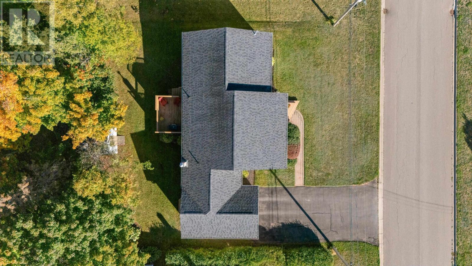 242 Colin Avenue, Summerside, Prince Edward Island  C1N 5W5 - Photo 37 - 202525260
