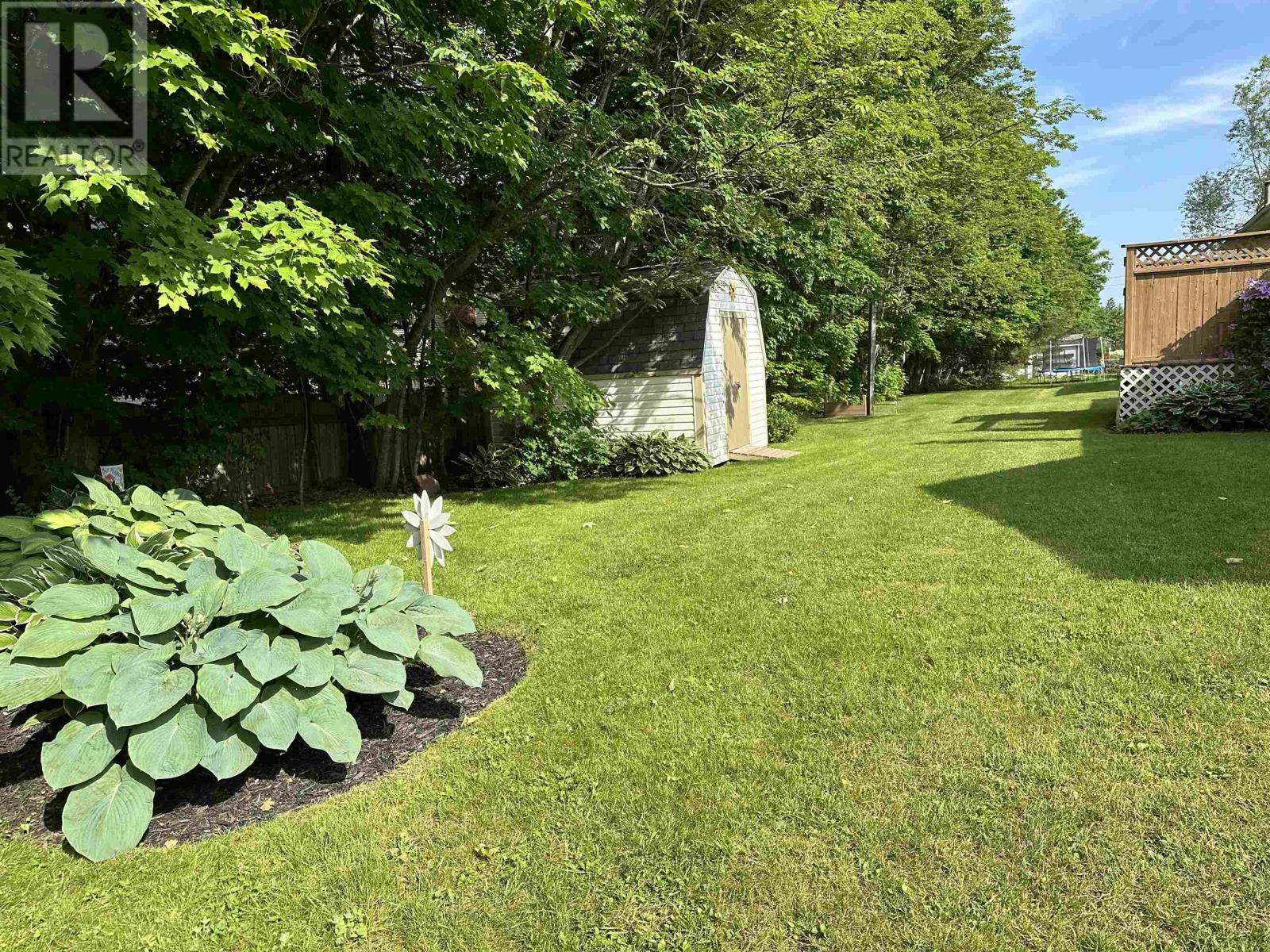 242 Colin Avenue, Summerside, Prince Edward Island  C1N 5W5 - Photo 4 - 202525260