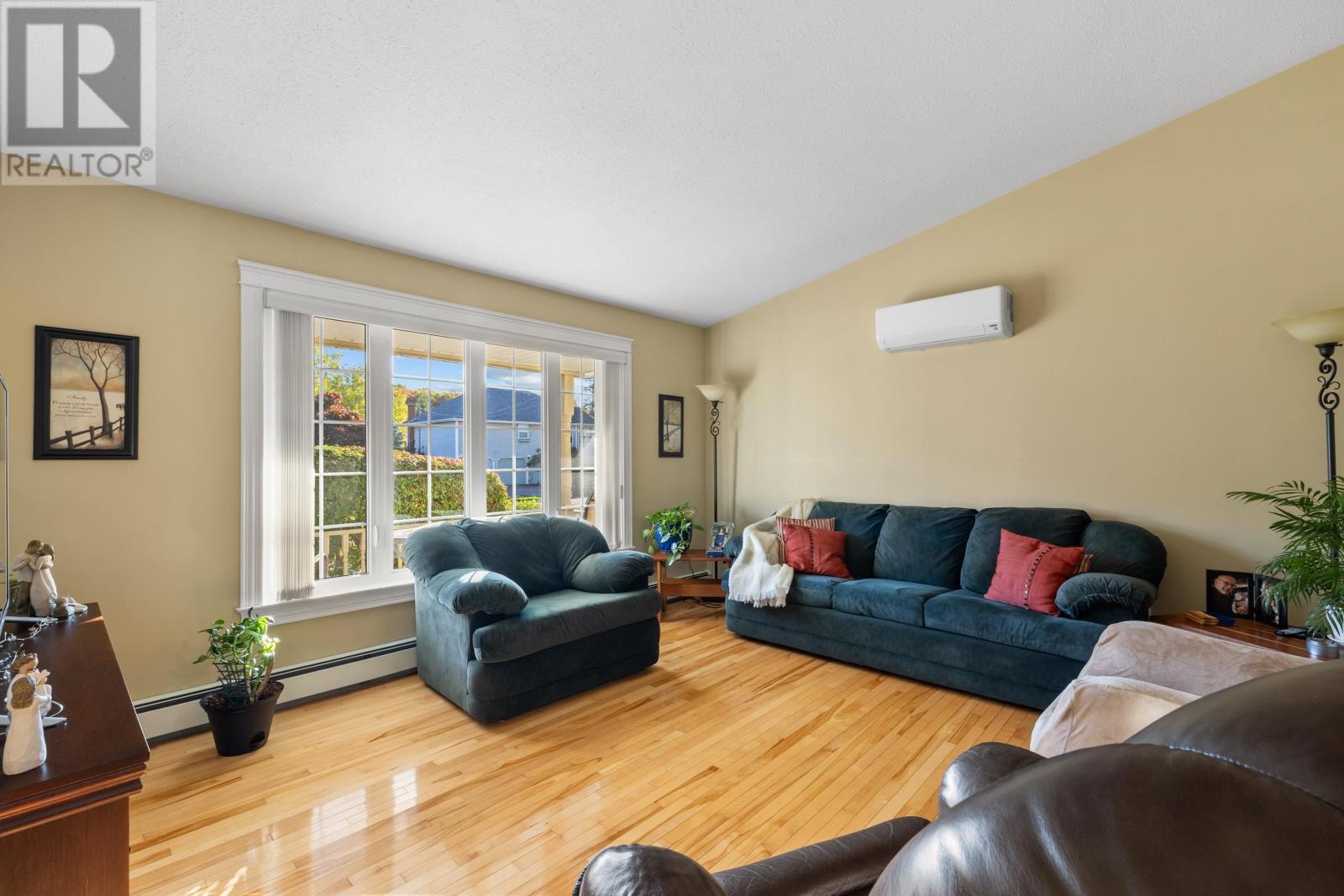 242 Colin Avenue, Summerside, Prince Edward Island  C1N 5W5 - Photo 6 - 202525260