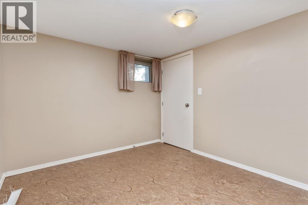 5227 48 Street, Camrose, Alberta  T4V 1M2 - Photo 19 - A2261105
