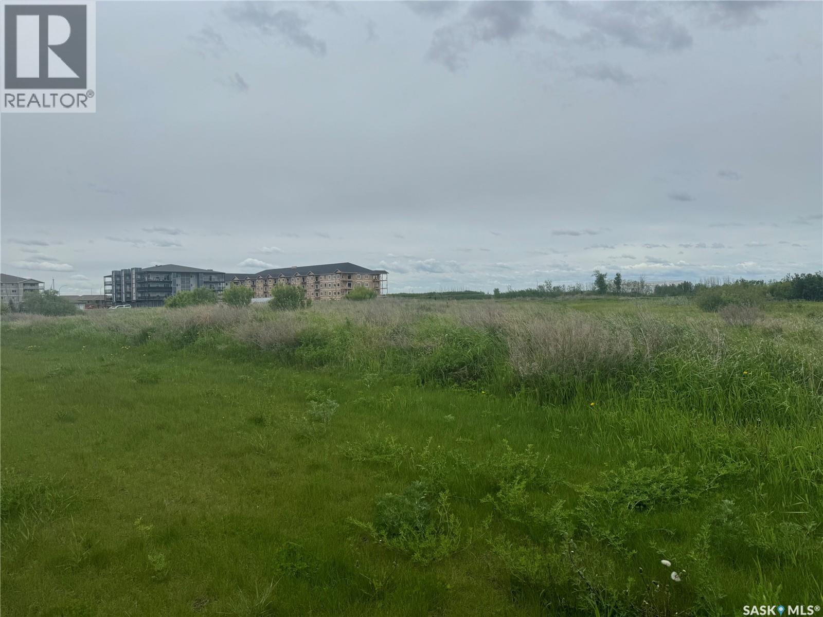 751 25th Street W, Prince Albert, Saskatchewan  S6V 4N7 - Photo 1 - SK020250
