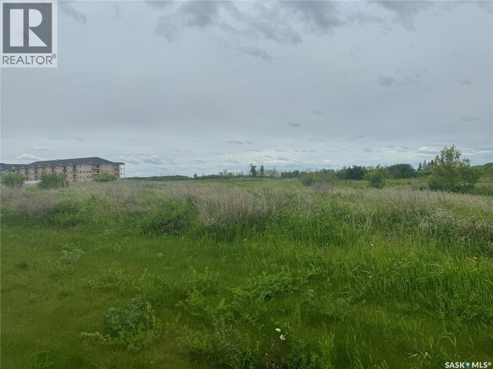 751 25th Street W, Prince Albert, Saskatchewan  S6V 4N7 - Photo 2 - SK020250
