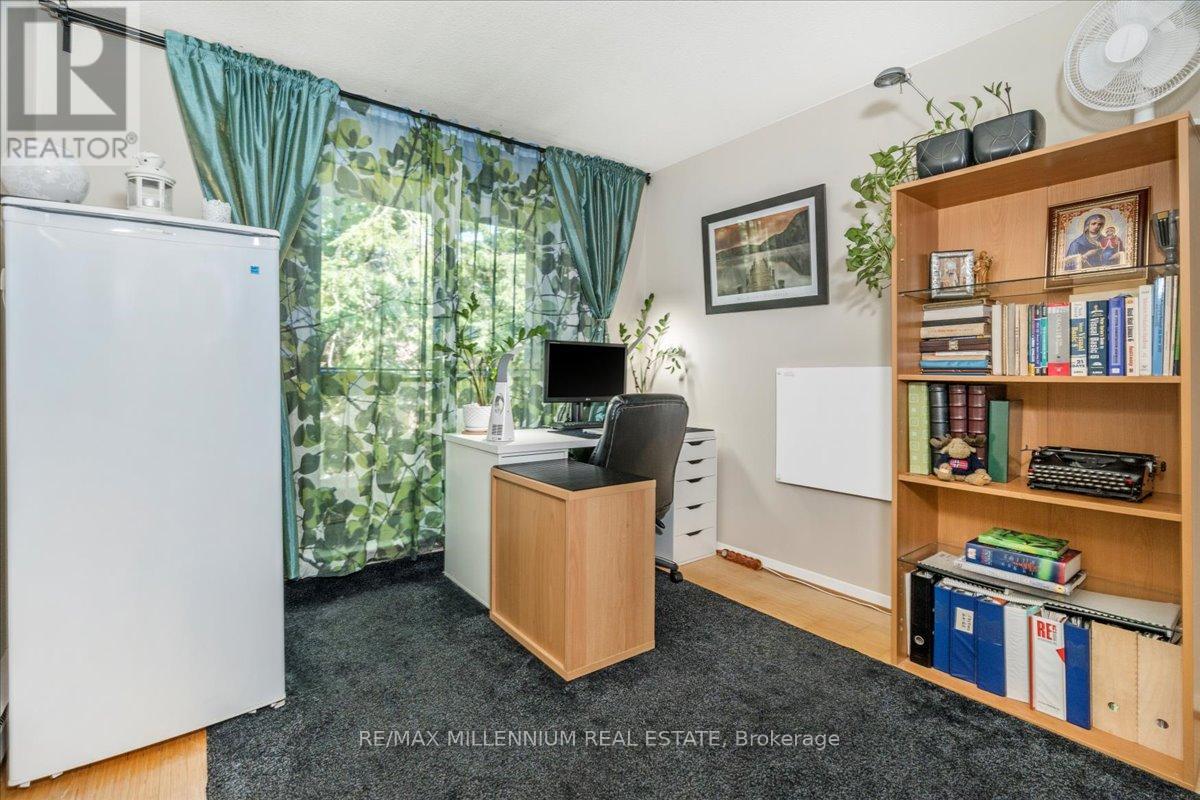 14 - 25 Pebble Byway, Toronto (Hillcrest Village), Ontario  M2H 3J6 - Photo 14 - C12448224