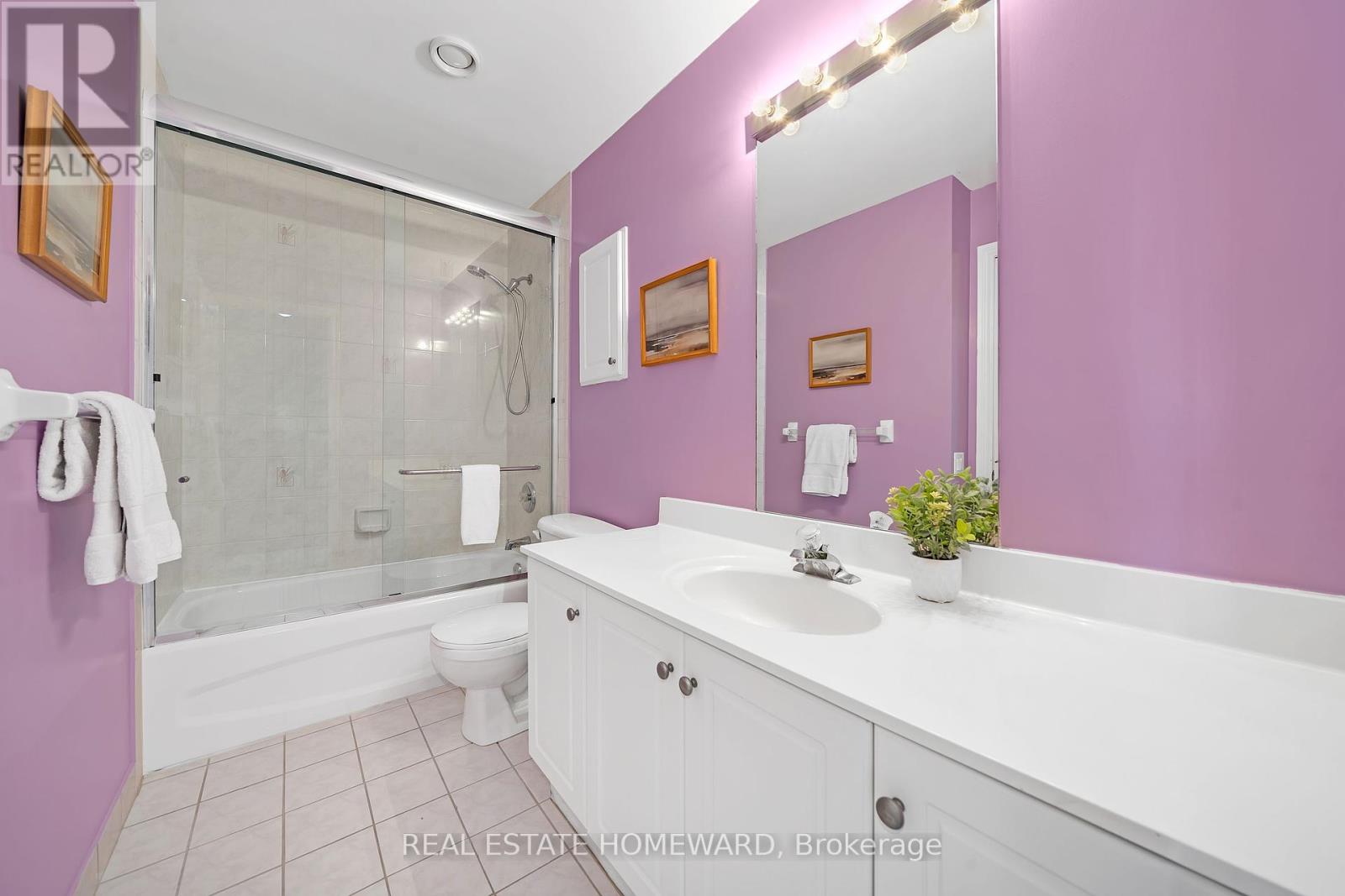 812 - 1720 Eglinton Avenue E, Toronto, Ontario  M4A 2X8 - Photo 21 - C12448239