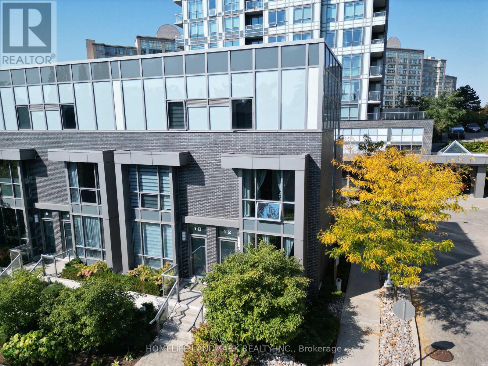 TH12 - 18 GRAYDON HALL DRIVE, Toronto, Ontario
