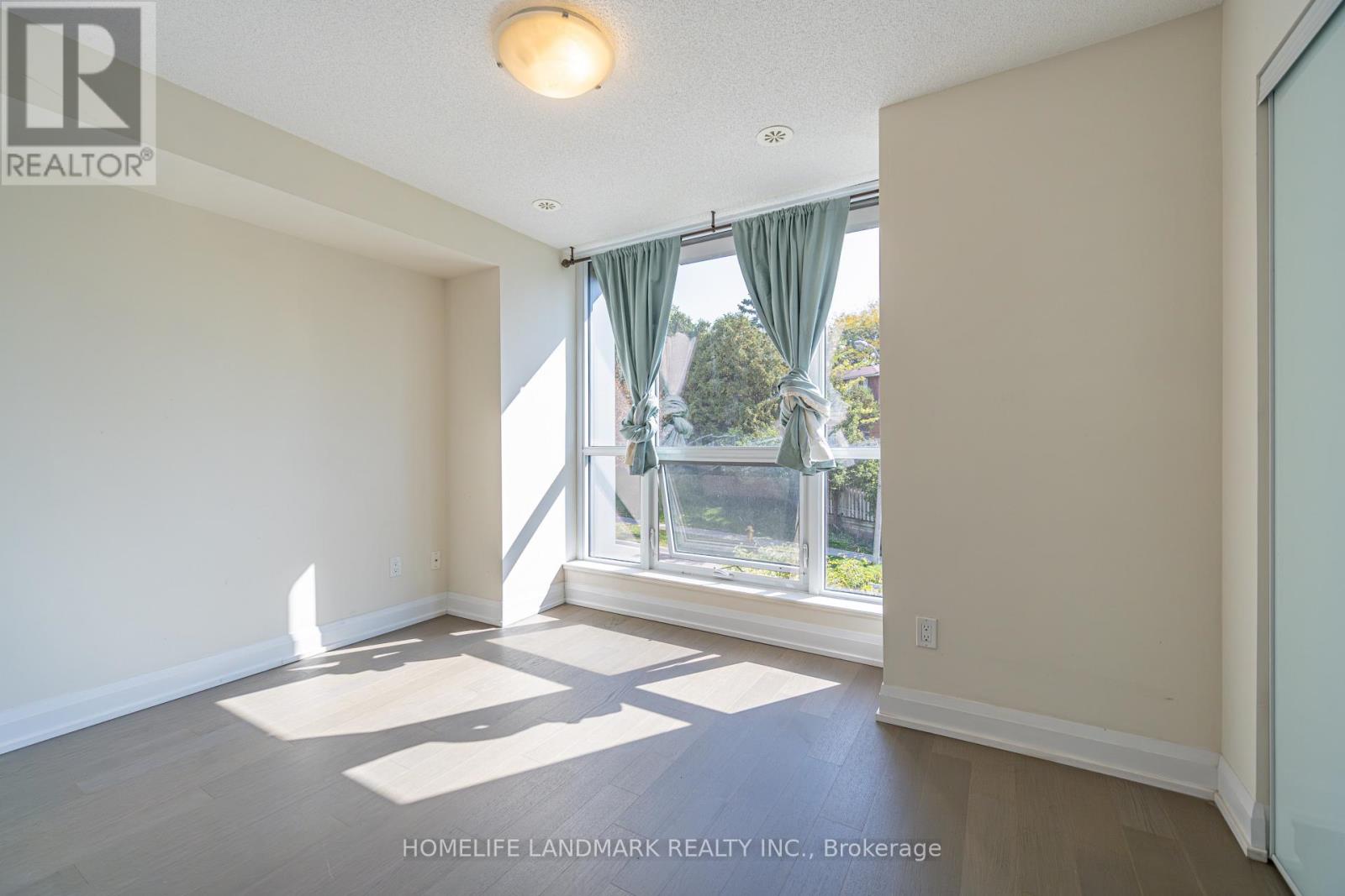 Th12 - 18 Graydon Hall Drive, Toronto, Ontario  M3A 0A4 - Photo 12 - C12448242