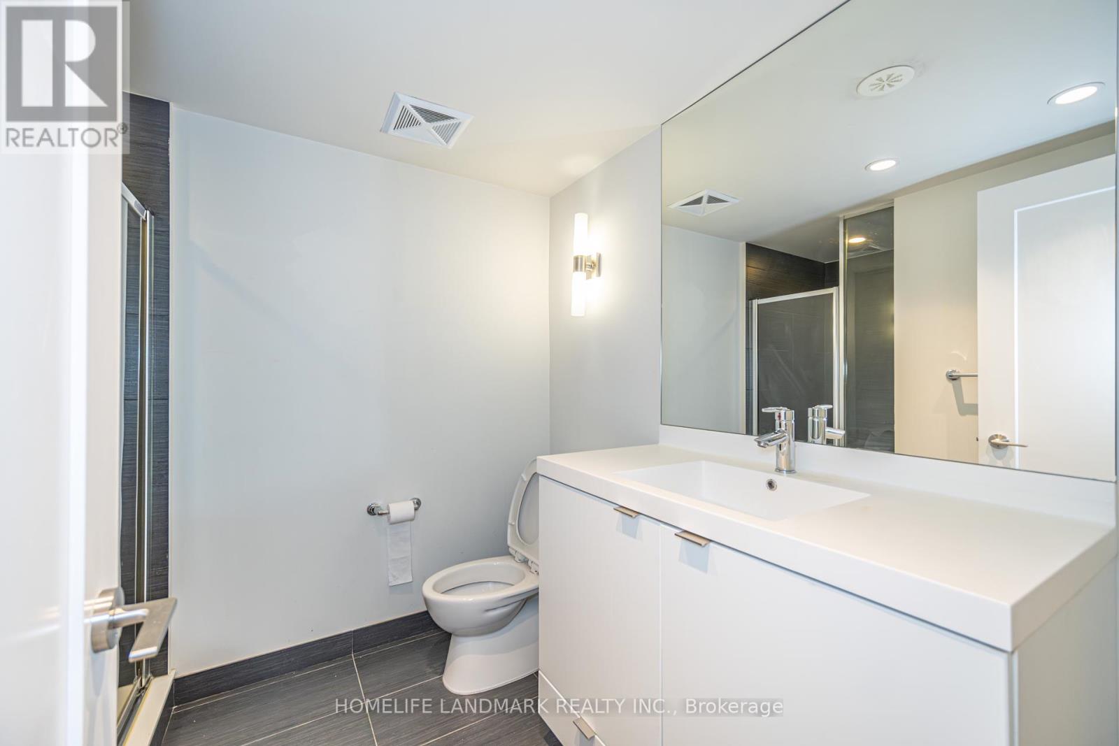 Th12 - 18 Graydon Hall Drive, Toronto, Ontario  M3A 0A4 - Photo 15 - C12448242
