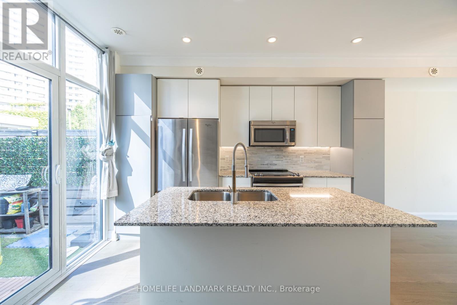Th12 - 18 Graydon Hall Drive, Toronto, Ontario  M3A 0A4 - Photo 23 - C12448242