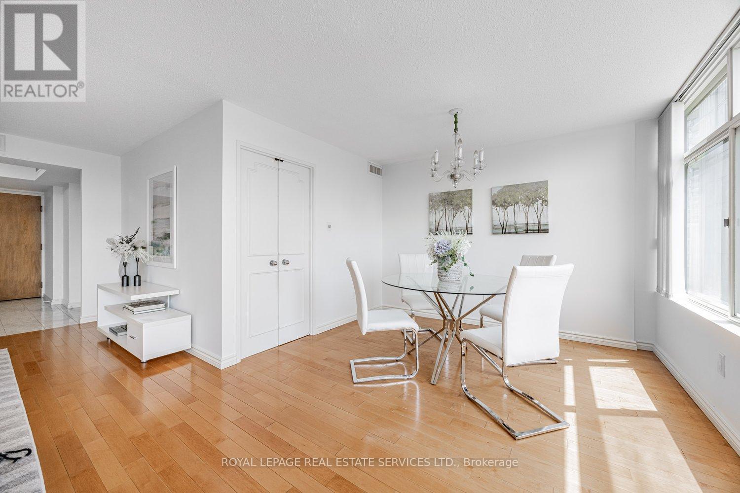 501 - 900 Yonge Street, Toronto, Ontario  M4W 3P5 - Photo 5 - C12448267