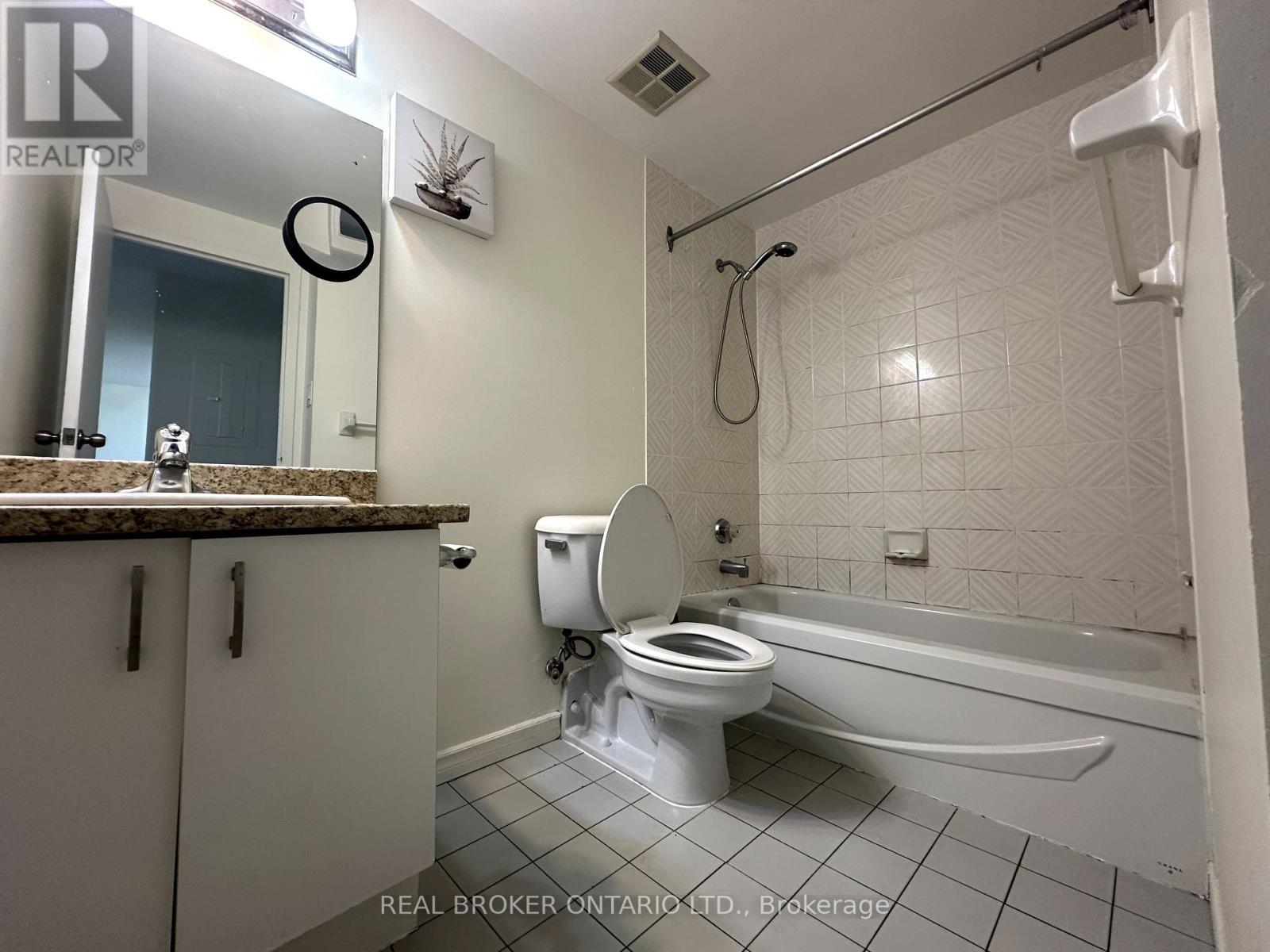 312 - 1177 Belanger Avenue, Ottawa, Ontario  K1H 8N7 - Photo 19 - X12404293