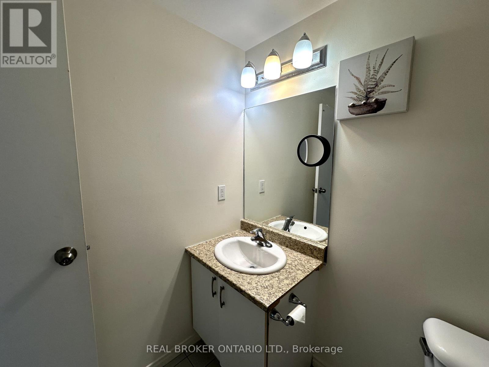 312 - 1177 Belanger Avenue, Ottawa, Ontario  K1H 8N7 - Photo 20 - X12404293