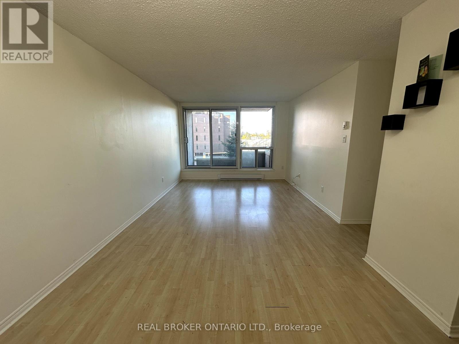 312 - 1177 Belanger Avenue, Ottawa, Ontario  K1H 8N7 - Photo 7 - X12404293