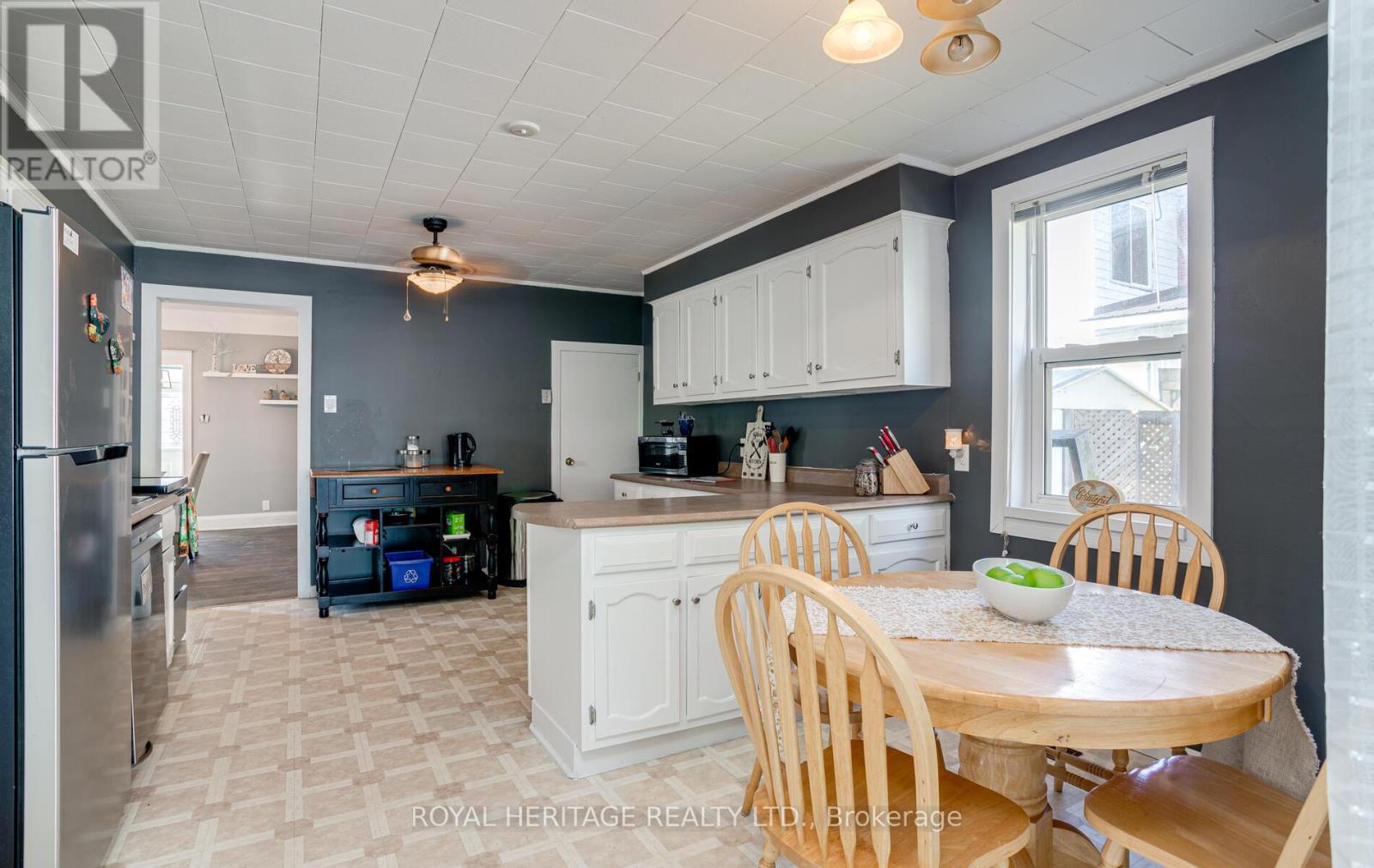 11 George Street E, Havelock-Belmont-Methuen (Havelock), Ontario  K0L 1Z0 - Photo 11 - X12448291