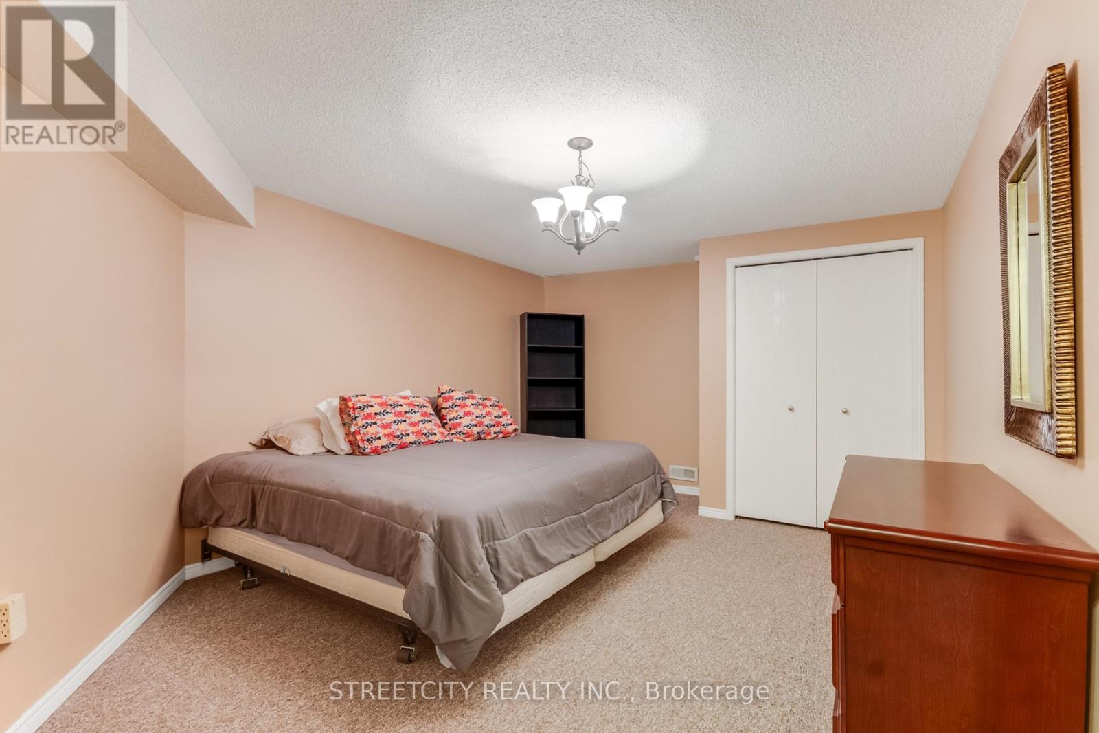 34 - 861 Shelborne Street, London South, Ontario  N5Z 5C5 - Photo 23 - X12448297