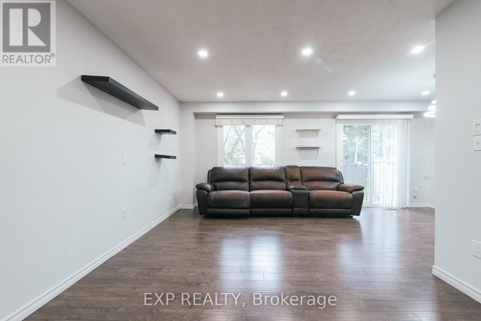 57 - 399 Vodden Street E, Brampton, Ontario  L6V 3V1 - Photo 2 - W12448207