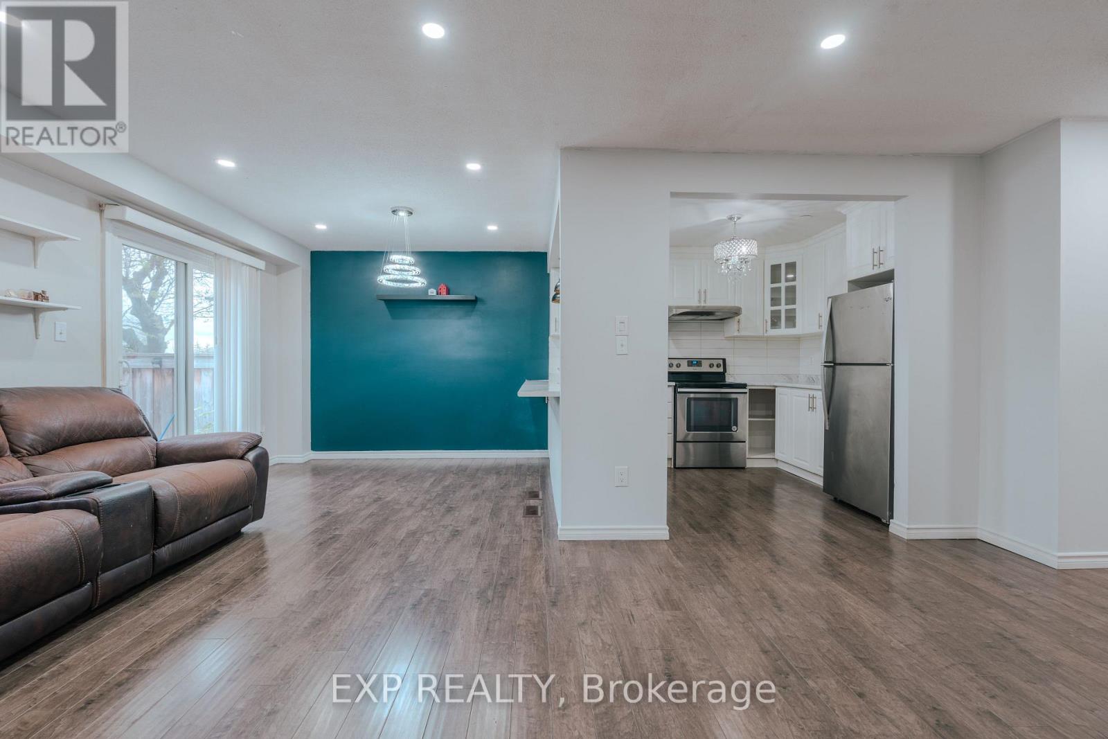 57 - 399 Vodden Street E, Brampton, Ontario  L6V 3V1 - Photo 3 - W12448207