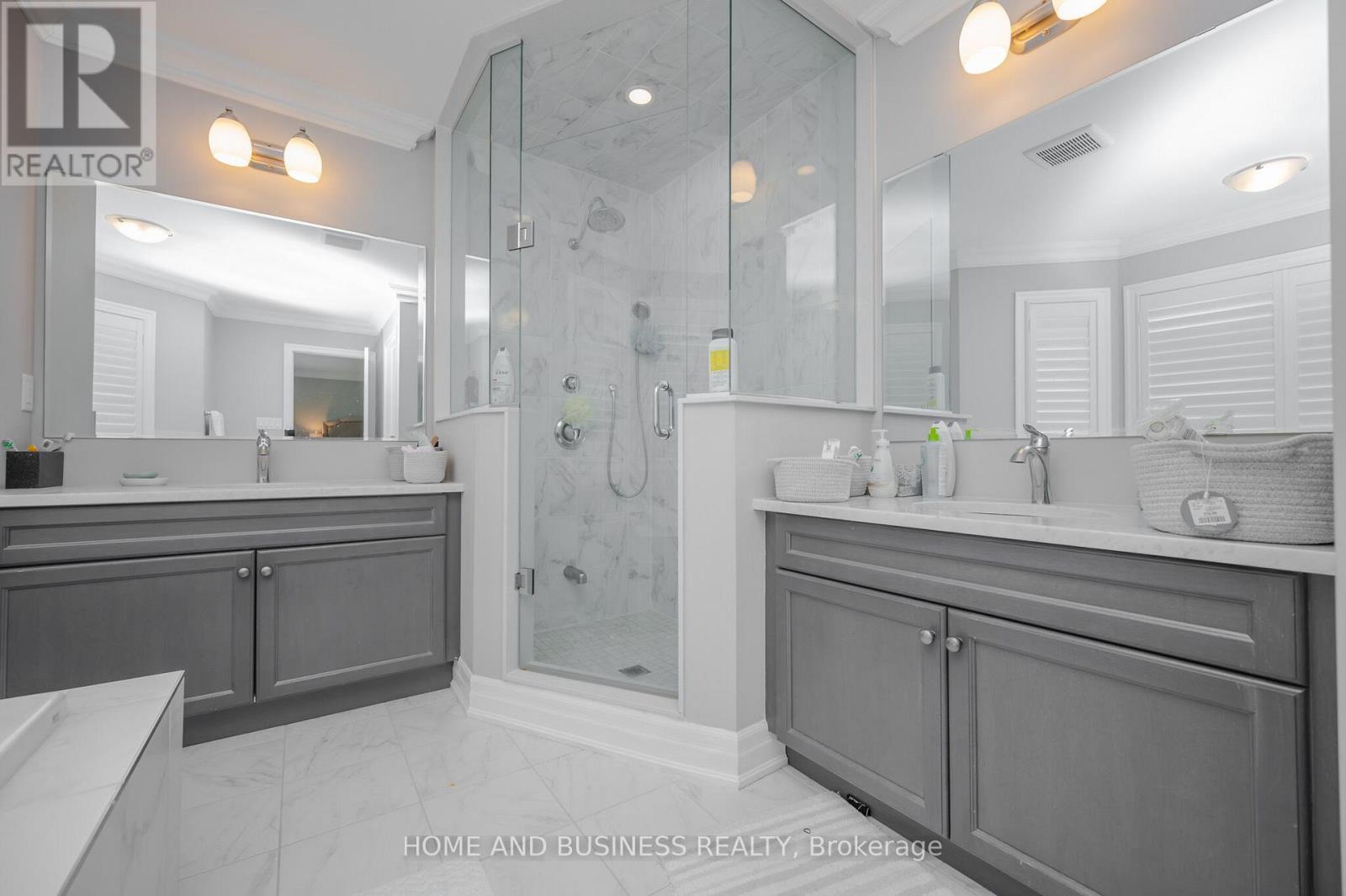 3357 Mintwood Circle, Oakville, Ontario  L6H 0N6 - Photo 16 - W12448216