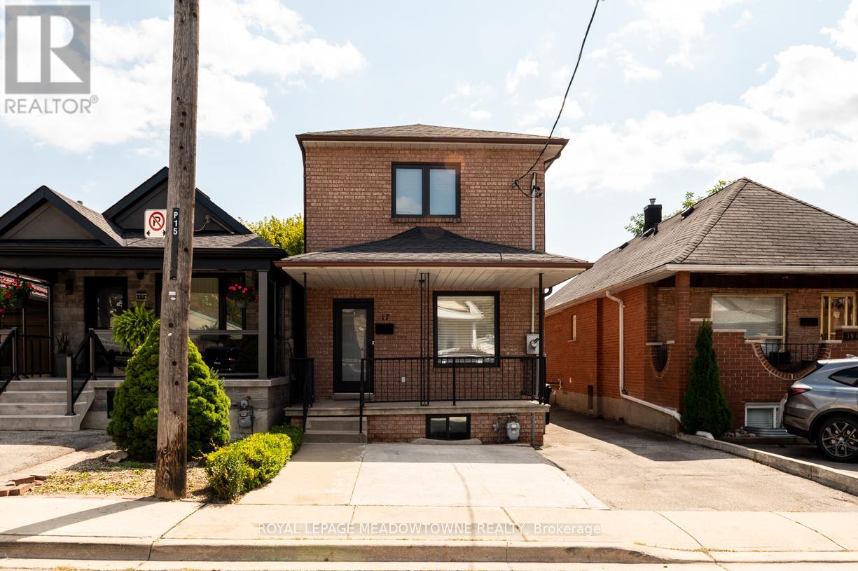 17 Kersdale Avenue, Toronto (Keelesdale-Eglinton West), Ontario  M6M 1C9 - Photo 2 - W12448228