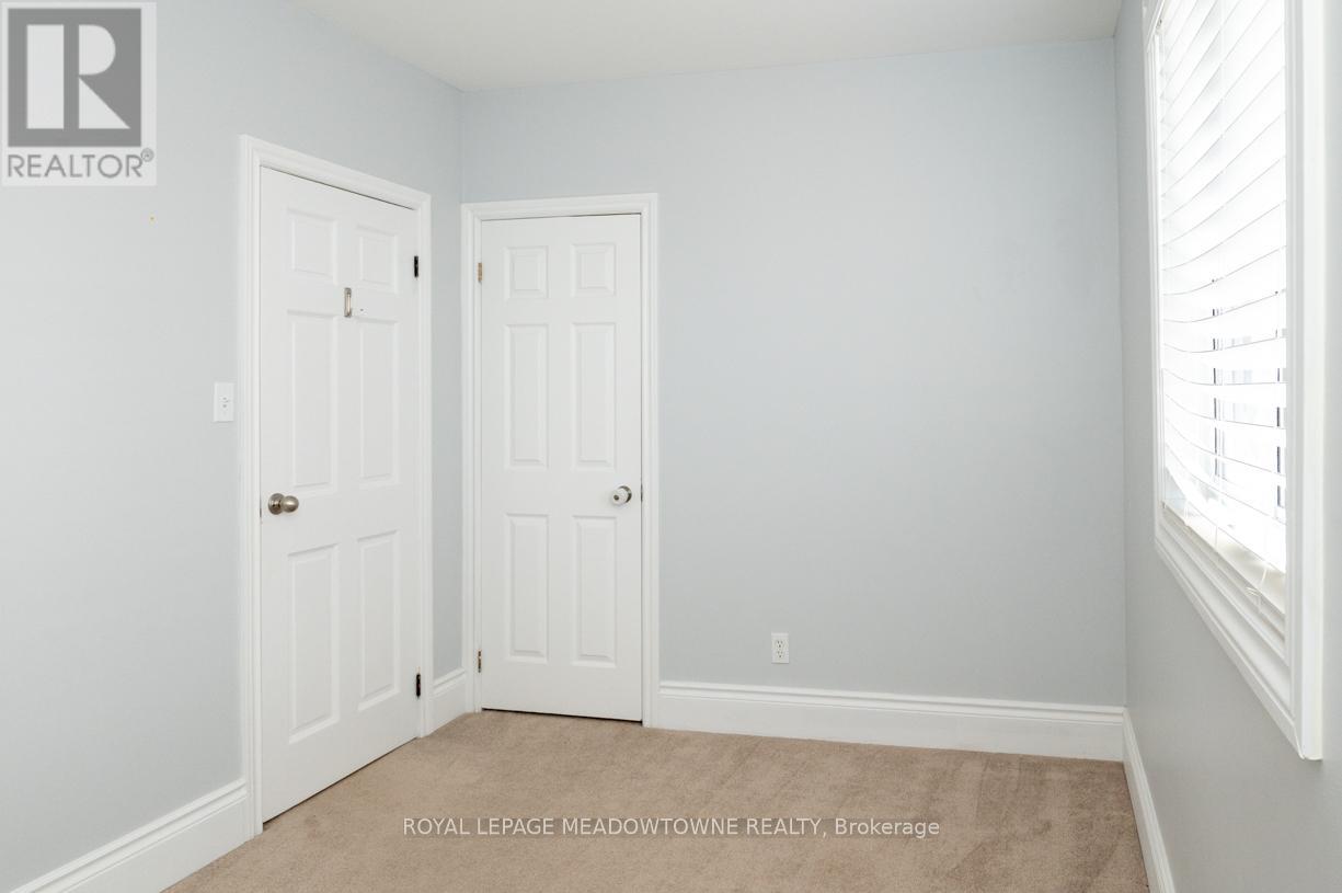 17 Kersdale Avenue, Toronto (Keelesdale-Eglinton West), Ontario  M6M 1C9 - Photo 21 - W12448228