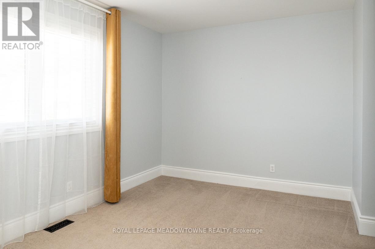 17 Kersdale Avenue, Toronto (Keelesdale-Eglinton West), Ontario  M6M 1C9 - Photo 23 - W12448228