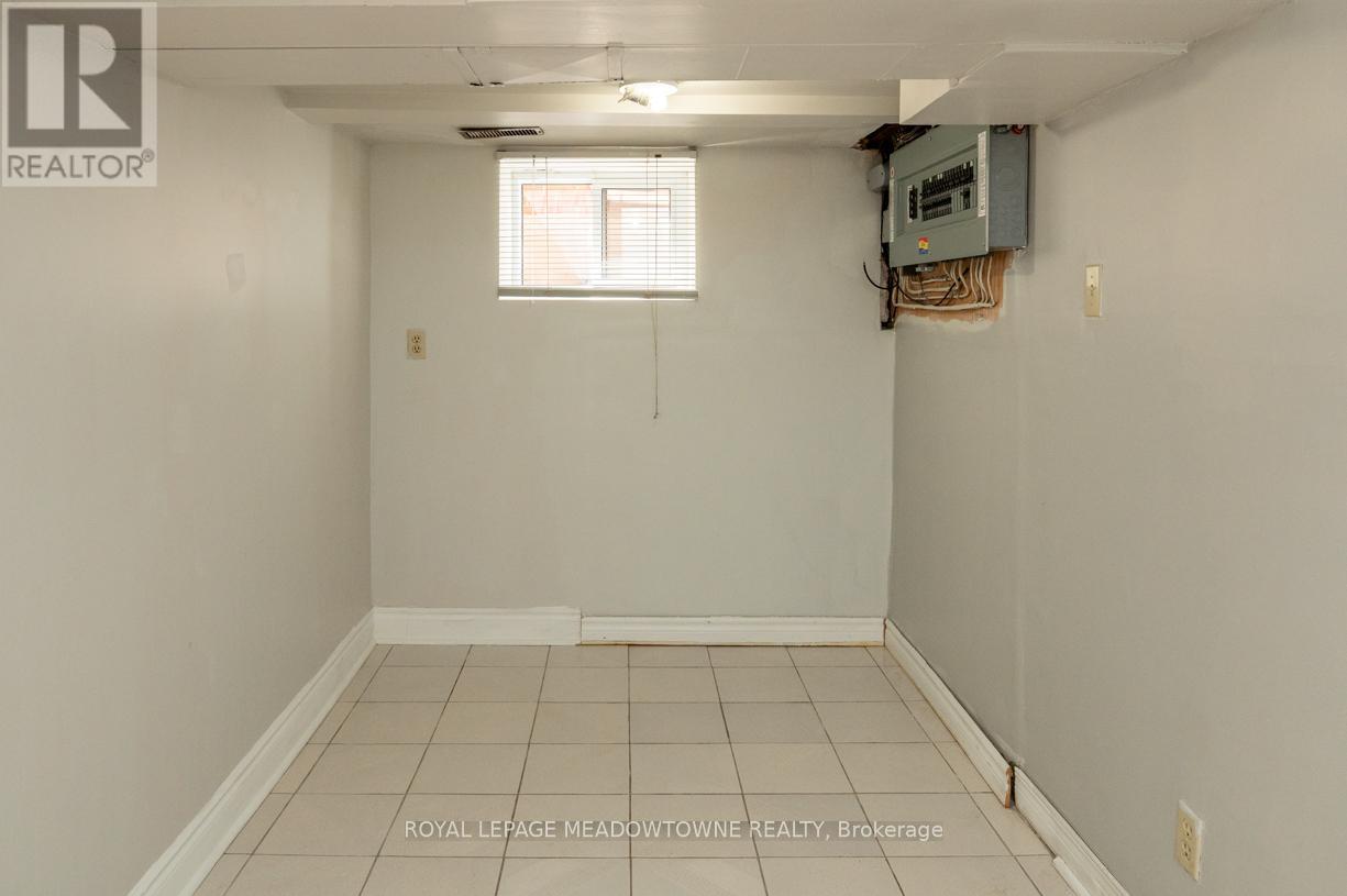 17 Kersdale Avenue, Toronto (Keelesdale-Eglinton West), Ontario  M6M 1C9 - Photo 30 - W12448228