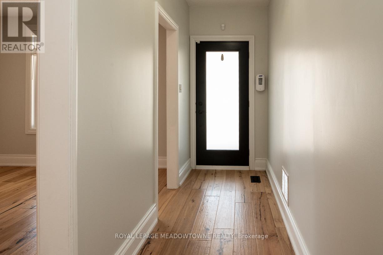 17 Kersdale Avenue, Toronto (Keelesdale-Eglinton West), Ontario  M6M 1C9 - Photo 4 - W12448228
