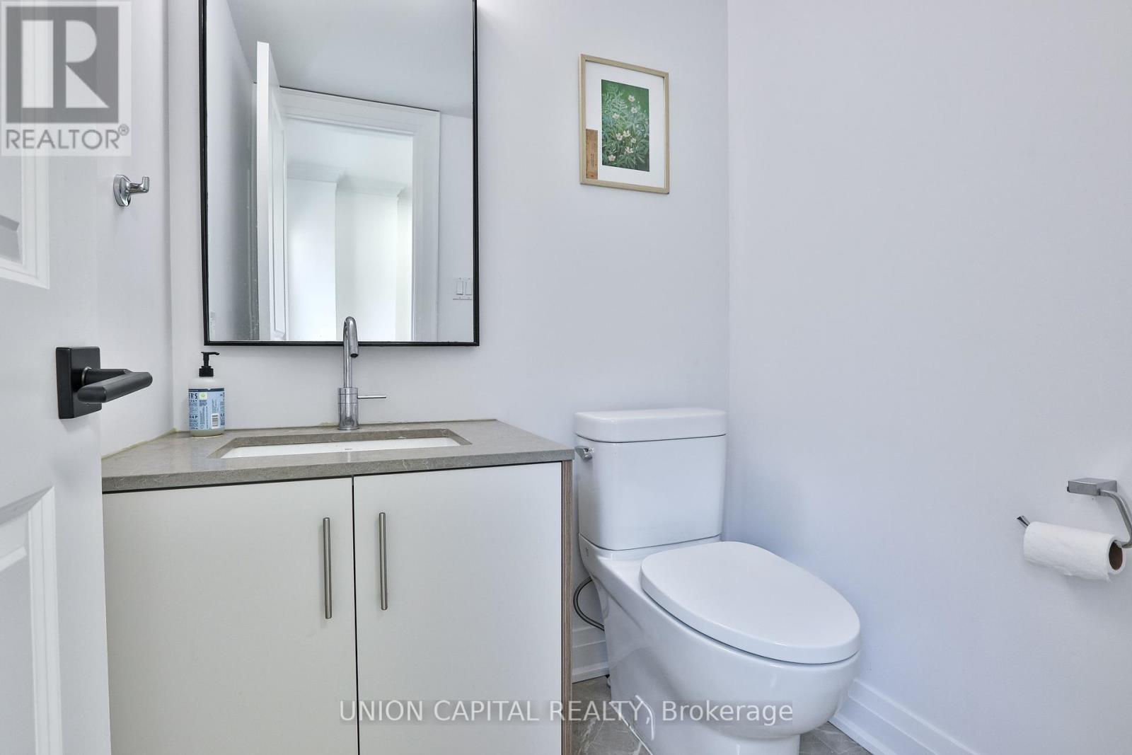168 Kingsbridge Garden Circle, Mississauga (Hurontario), Ontario  L5R 1T5 - Photo 15 - W12448266