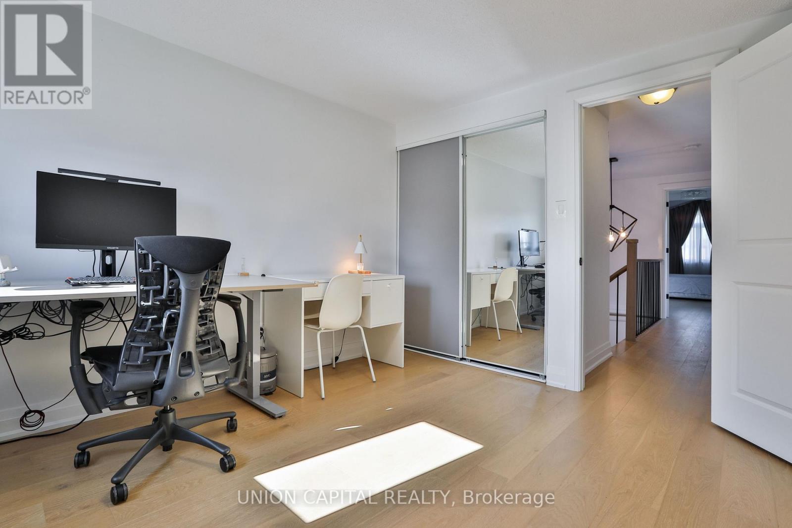 168 Kingsbridge Garden Circle, Mississauga (Hurontario), Ontario  L5R 1T5 - Photo 22 - W12448266