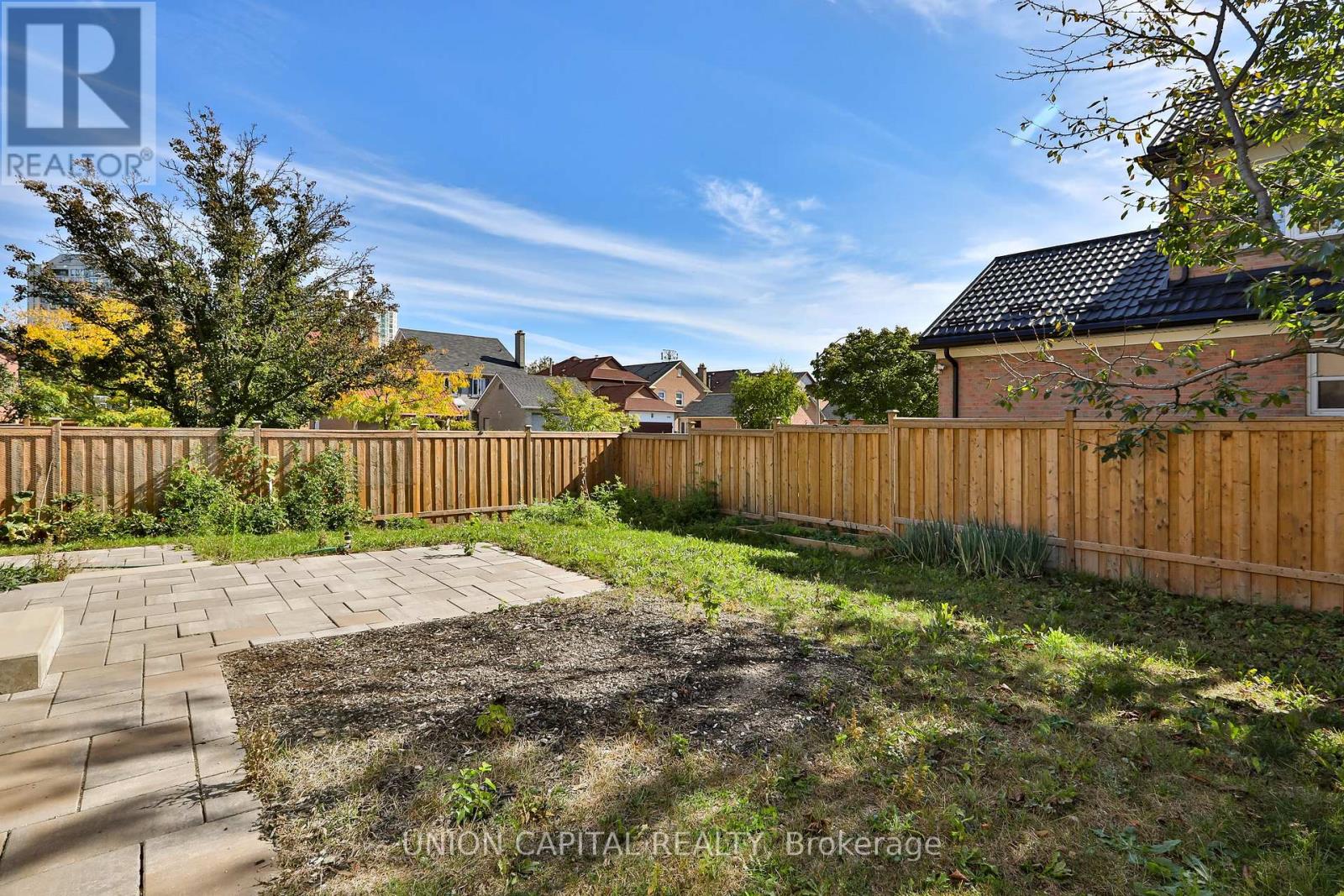 168 Kingsbridge Garden Circle, Mississauga (Hurontario), Ontario  L5R 1T5 - Photo 31 - W12448266