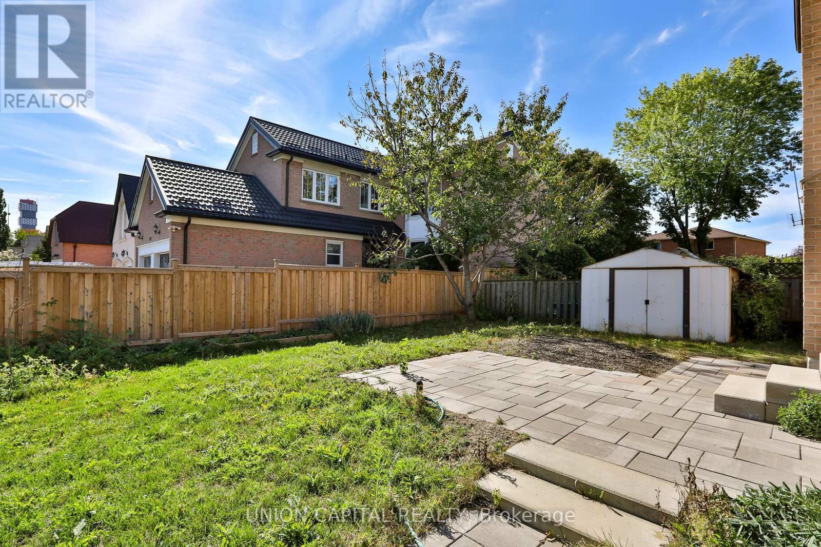 168 Kingsbridge Garden Circle, Mississauga (Hurontario), Ontario  L5R 1T5 - Photo 32 - W12448266