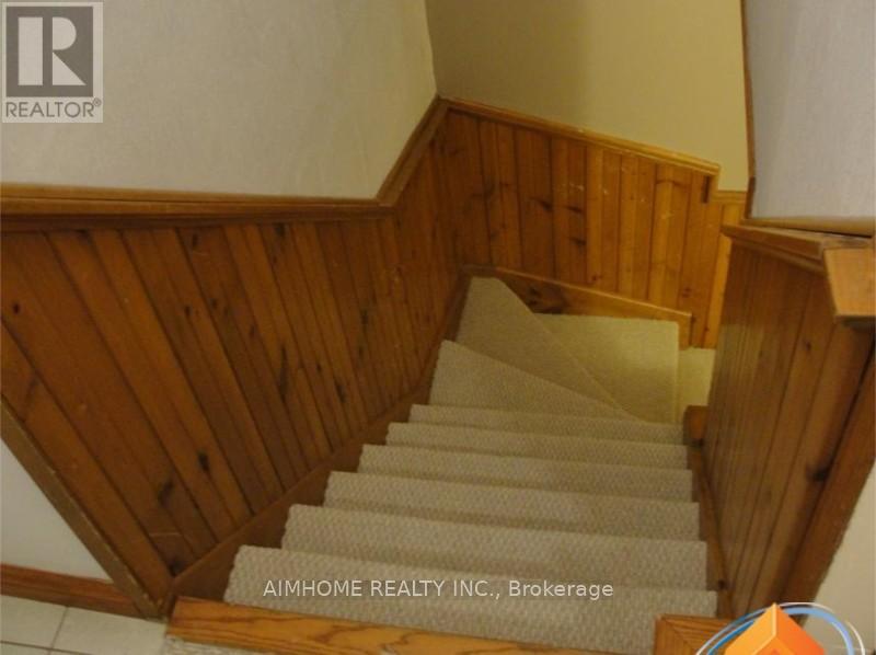 76 Elgin Crescent, Waterloo, Ontario  N2J 2S2 - Photo 13 - X12448209