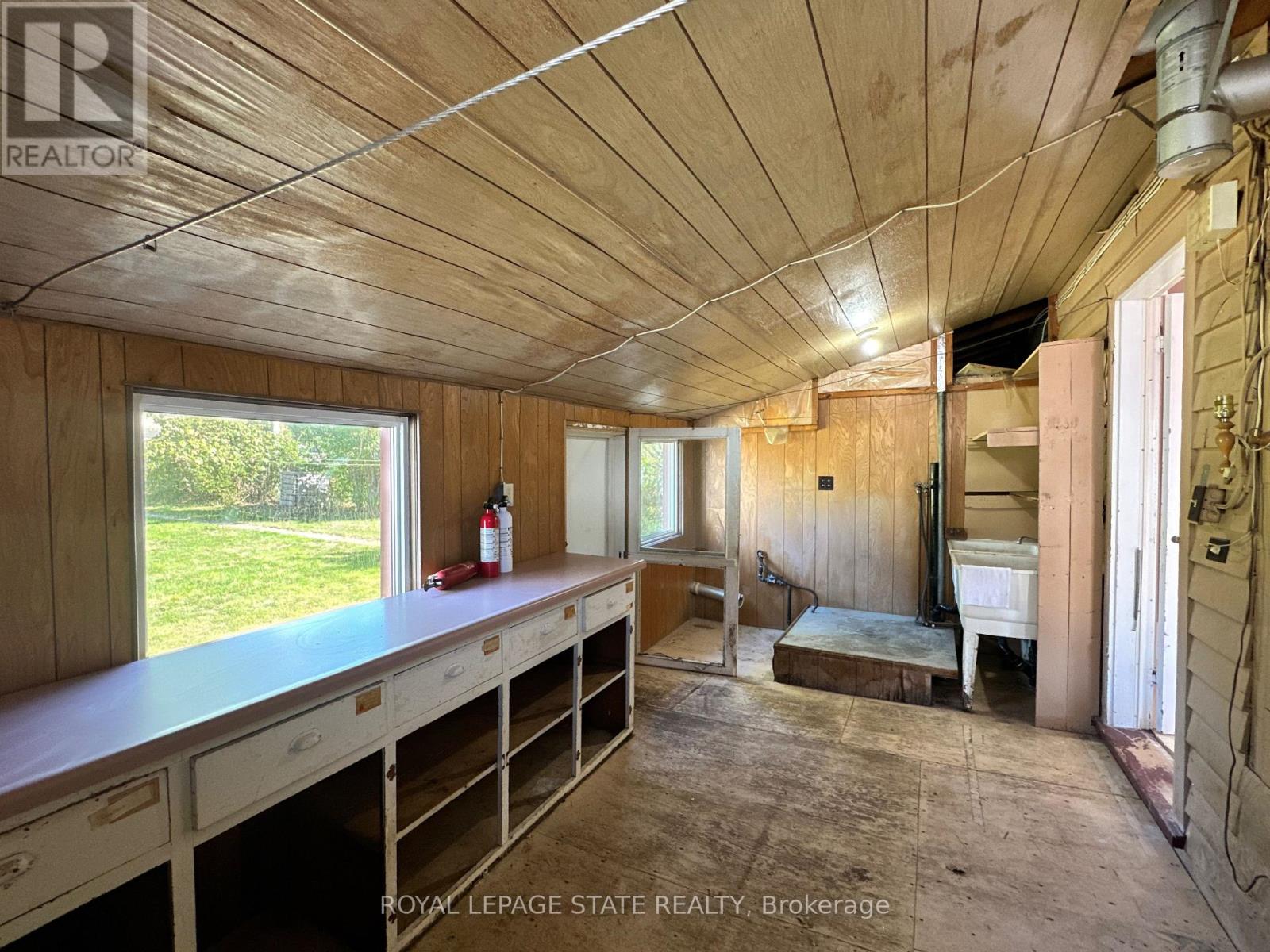 541 Broad Street E, Haldimand (Dunnville), Ontario  N1A 1G7 - Photo 26 - X12448235
